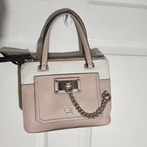 Guess-Handbag-Pink‎
